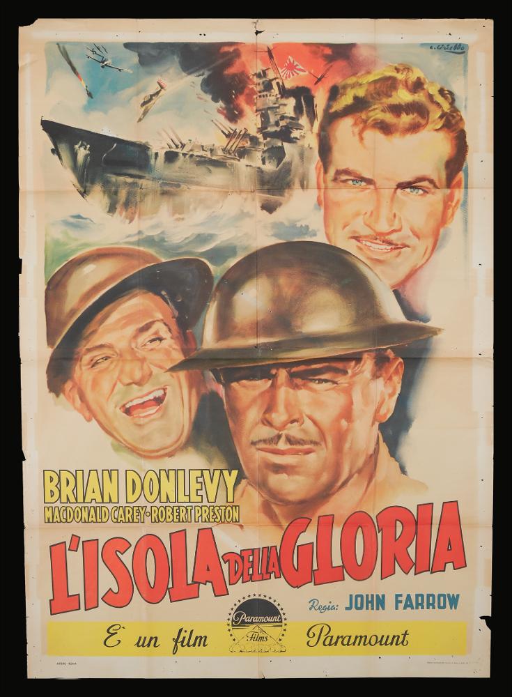 L'immagine riproduce uno dei manifesti conservati presso la Mediateca Regionale Pugliese (vedi Note). Si ratta di una delle versioni grafiche per il manifesto del film "L’isola della gloria" del 1942 per la regia di John Farrow, a firma dell’illustratore Averardo Ciriello. Pittore dal linguaggio elaborato e dallo stile pittorico colto e maturo, sia nel ritratto che nelle scene narrative, Ciriello seppe caratterizzare le sue opere con l'uso di sfumature volumetriche, tocchi di colore morbidi "emotivi", che denotano una comunicazione visiva chiara e coinvolgente. la composizione si presenta molto semplice e con un solo elemento narrativo sullo sfondo, una nave nel pieno di un attacco aereo. In primo piano tre ritratti particolareggiati di alcuni protagonisti maschili. Il ...