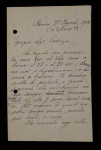 Nella lettera, Rosina De Leonardis comunica di aver saputo che Giovanni Laterza, in quei giorni a Roma, andrà a visitarla. Informa che gli consegnerà le diverse bozze del volume corrette.