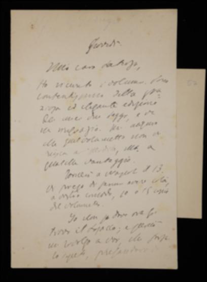 Nella lettera, Benedetto Croce ringrazia Laterza per l'elegante veste tipografica dell'edizione dei suoi due saggi, chiedendone alcune copie. Allega alcune bozze del periodico “La Cultura”, pregandolo di spedirle, con quelle di Friedrich W.J. Schelling, a M. Losacco. Infine, lo invita a sollecitare Tommaso Gnoli per il volume di Karl Vossler.