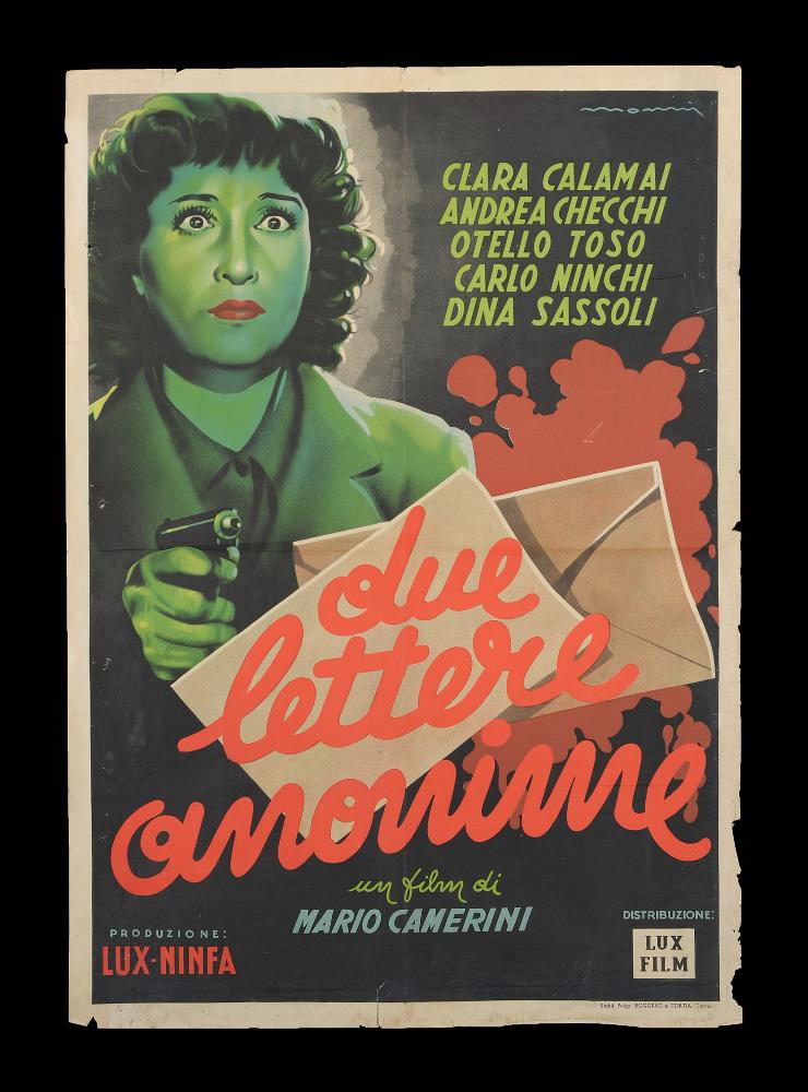 L'immagine riproduce una delle opere grafiche conservate presso la Mediateca Regionale Pugliese (vedi Note). Si tratta nello specifico della versione grafica del manifesto del film “Due lettere anonime” del 1945 per la regia italiana di Mario Camerini. La bellissima composizione è a firma di Monni (Pietro Monni), come si evince dalla firma, anch'essa molto stilizzata e illustrativa, che diventa quasi un elemento decorativo insieme al titolo. Artista eclettico, Monni sperimenta più stili come si può notare dalla diversità dei manifesti a sua firma. Per "due lettere anonime", l'artista mostra tutti gli elementi del "primo stile" della pittura di cinema, che si sperimenta a partire dagli anni Trenta. Realizza un concept in cui il linguaggio è narrativo, in cui però l'unica...