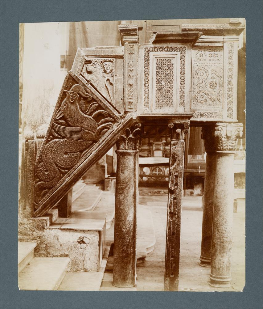 <div class="ql-editor"><div>Documentazione fotografica dell'ambone della Chiesa di San Pietro a Minturno (XIII secolo).</div><div class="ql-align-justify">L'immagine digitale fa parte della raccolta fotografica di Giuseppe Ceci (1863-1938), studioso delle arti figurative dell’Italia meridionale e tra i promotori delle Società di Storia Patria di Napoli e della Puglia. Tale raccolta si inserisce nel vivace clima culturale dell’Italia postunitaria, caratterizzato dal progressivo consolidarsi di una «coscienza nazionale» alimentata anche dal confronto e dal dialogo con le realtà storiche e culturali locali.</div><div class="ql-align-justify">Oggi la Biblioteca Comunale di Andria conserva oltre settecento fotografie dedicate alla Puglia medie...