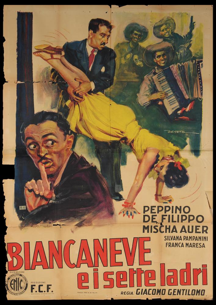 L'immagine riproduce uno dei manifesti conservati presso la Mediateca Regionale Pugliese (vedi Note). Si tratta del manifesto del film "Biancaneve e i sette ladri", a firma di Deseta (Enrico De Seta), disegnatore e pittore italiano, noto come fumettista per giornali satirico-umoristici e periodici per ragazzi e soprattutto per la sua produzione di illustrazioni cinematografiche. Rispettando i suoi canoni stilistici, tipici dell'artista, la composizione grafica valorizza le singole figure, protagoniste del film, con tinte accese, acide, a contrasto con quelle più scure, e pennellate molto fluide, quasi espressioniste. La vena umoristica di Deseta si rivela nella scelta di raffigurare una scena buffa e insolita e nei ritratti dei personaggi, in particolar modo quello di M...