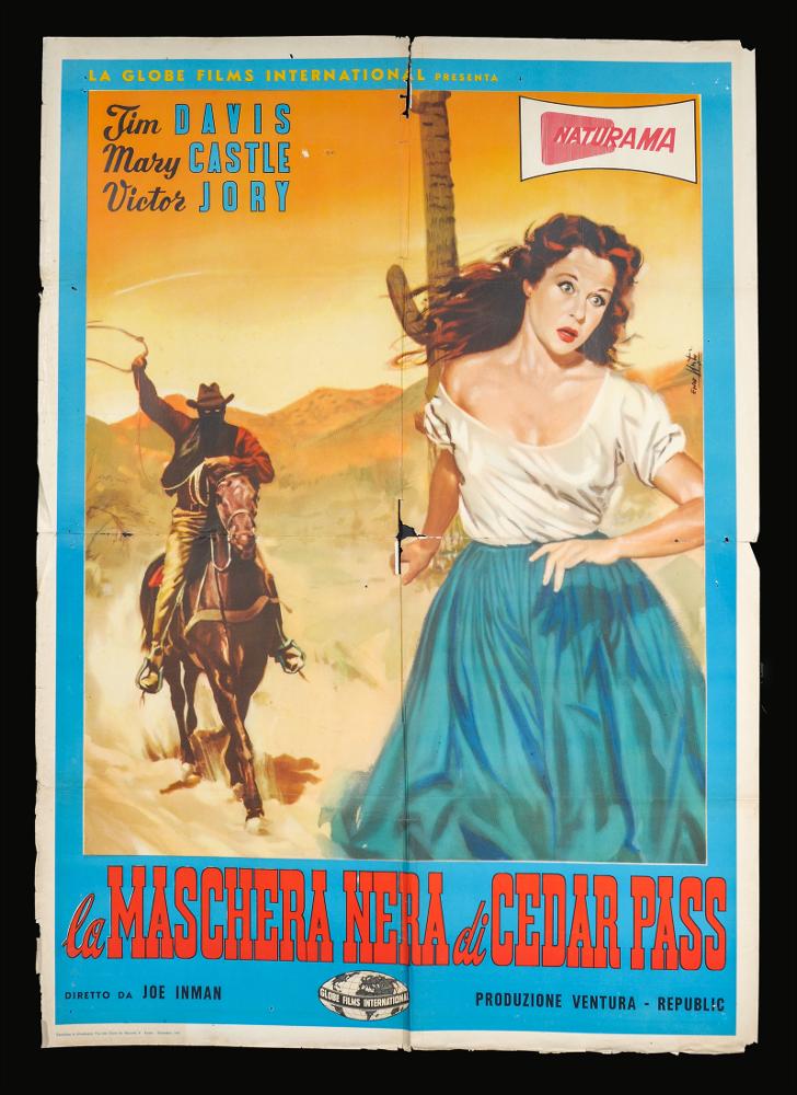 “La maschera nera di Cedar Pass” (titolo originale “The Last Stagecoach West”) è un film del 1957 diretto da Jasper Joseph Inman Kane, su sceneggiatura di Barry Shipman.
È un film western statunitense con Jim Davis, Mary Castle e Victor Jory.
Il manifesto cinematografico è opera del celebre pittore di cinema Enzo Nistri, romano classe 1923. Enzo firmò numerosissimi manifesti, realizzati sia per commedie sia per film drammatici, col suo stile semplice ed elegante. Il tratto è raffinato e intenso allo stesso tempo e si accompagna a colori sfumati ma ben contrastati, denotando il suo gusto per la resa dei volumi. La composizione è dinamica e narrativa.
Il manifesto originale è conservato nell’Archivio della Mediateca Regionale Pugliese....