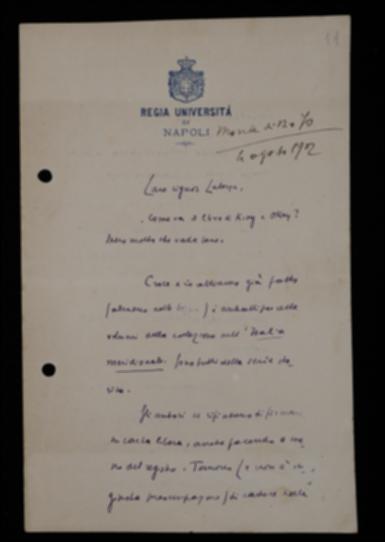 Nella lettera, Francesco Saverio Nitti invia all'editore indicazioni sui contratti. Informa che delle fotografie per le opere della "Biblioteca" si occuperanno lui e Croce e comunica di aver ricevuto recensioni al volume di King-Okley da parte del “Giornale di Sicilia” ed il “Resto del Carlino”.