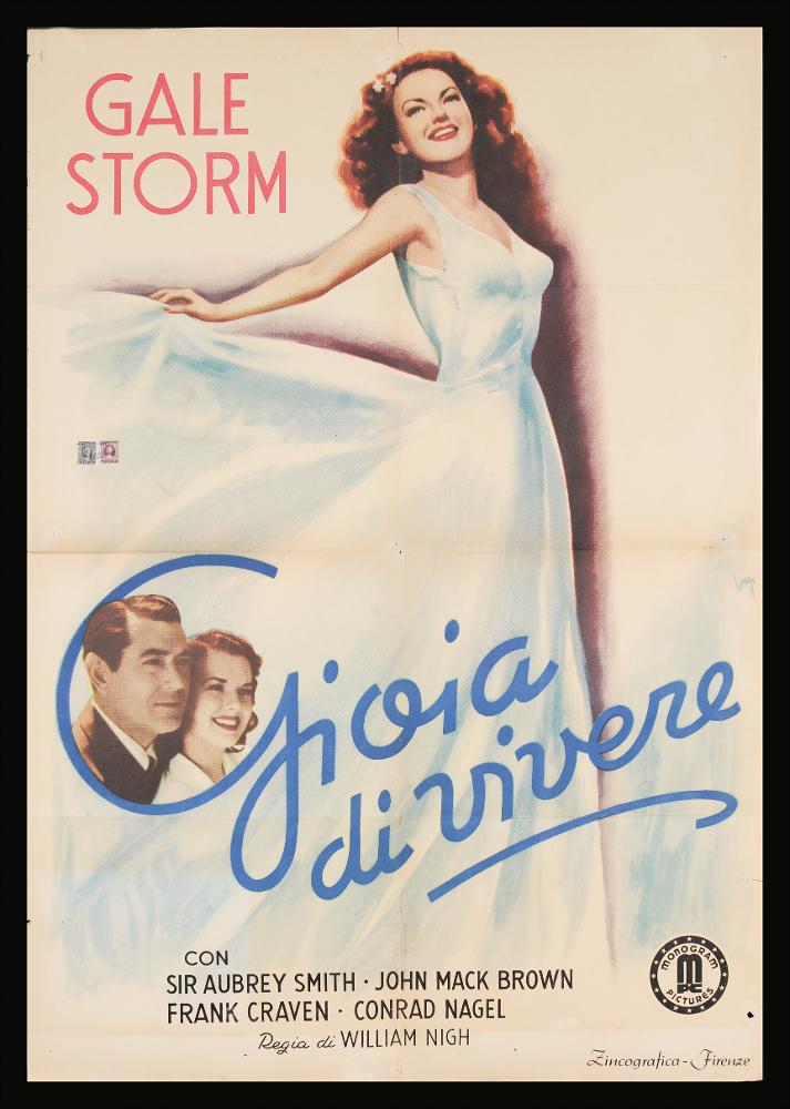 L'immagine riproduce uno dei manifesti conservati presso la Mediateca Regionale Pugliese (vedi Note). Si tratta di una delle fotobuste  del film “Gioia di vivere” del 1945 per la regia di William Nigh. Autore della composizione è Longi (Carloantonio Longi), pittore ed illustratore poliedrico che molto si ispirò ad Anselmo Ballester. Tra i cartellonisti più produttivi del Novecento, Longi ha sperimentato nella sua carriera diversi stili, dallo sfumato più classico degli anni Trenta, fino agli stili più contemporanei e lineari. Il forte realismo dei volti è una caratteristica del pittore, che iniziò la carriera artistica proprio come ritrattista e solo in seguito si dedicò all'attività di illustratore e cartellonista cinematografico. Anche in questa la protagonista Gale S...