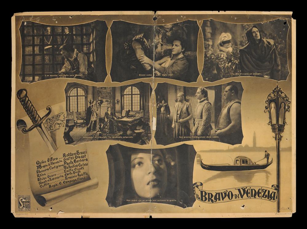 L'immagine riproduce uno dei manifesti conservati presso la Mediateca Regionale Pugliese (vedi Note). Si tratta nello specifico della fotobusta del film “Il bravo di Venezia” del 1941 per la regia di Carlo Campogalliani. La firma che si legge in basso a destra è dell’illustratore fiorentino Renato Ferrini, artista che si avvicina all'ambiente cinematografico negli anni '30 in una Roma in pieno fermento. Questa composizione è molto particolare, presenta infatti in sequenza delle fotografie di scena in bianco e nero, dai contorni simili ai cartigli, corredate dalle battute degli attori in quello specifico momento. Colpisce anche la disposizione delle immagini a triangolo capovolto, con la base composta da tre fotografie posto in alto ed il vertice di una fotografia in bas...