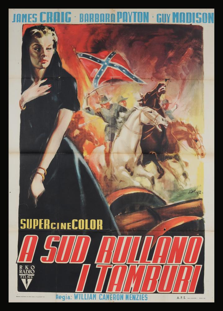 L'immagine riproduce uno dei manifesti conservati presso la Mediateca Regionale Pugliese (vedi Note). Si tratta di una delle versioni grafiche per il manifesto del film "A sud rullano i tamburi" del 1951 per la regia di William Cameron Menzies. La firma che si legge è dell’illustratore dell’illustratore bolognese G. Olivetti (Giorgio Olivetti). Classe 1908, Olivetti caratterizza le sue prime opere da uno stile morbido, sfumato, fatto di acquerelli che rendono il volume anche grazie ad un uso sapiente dei chiaroscuri come in questo caso. Il manifesto è caratterizzato da colori cupi e sfumati che rendono pienamente l’idea della battaglia in corso, coinvolgendo a tal punto lo spettatore da suscitargli inquietudine e paura. Anche la figura femminile in primo piano, rapprese...