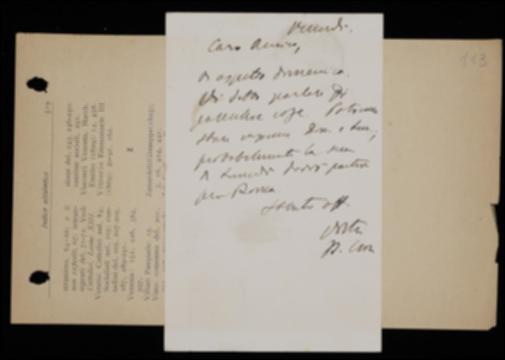 Nella cartolina, Benedetto Croce conferma a Giovanni Laterza di attenderlo a Napoli di lì a pochi giorni, facendo presente che il giorno dopo il loro incontro dovrà partire per Roma.