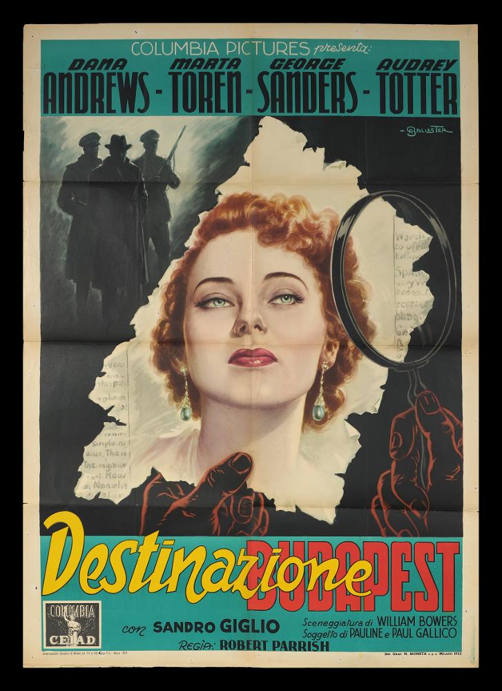 L'immagine riproduce uno dei manifesti conservati presso la Mediateca Regionale Pugliese (vedi Note). Si tratta di una delle versioni grafiche del manifesto del film in bianco e nero “Destinazione Budapest”, del 1952 per la regia di Robert Parrish, a firma di Anselmo Ballester. Classe 1897, spagnolo di origine, è considerato tra i capostipiti della pittura di cinema per la sua formazione presso lo studio pubblicitario dedicato al cinema fondato dal padre Federico insieme a Martinati e Capitani. La composizione grafica è molto articolata e presenta diversi livelli: su uno sfondo molto scuro, in secondo piano vi sono tre figure maschili dello stesso nero, illuminati posteriormente dalla sfumatura bianca. La parte centrale del manifesto è occupata dal volto della bellissim...