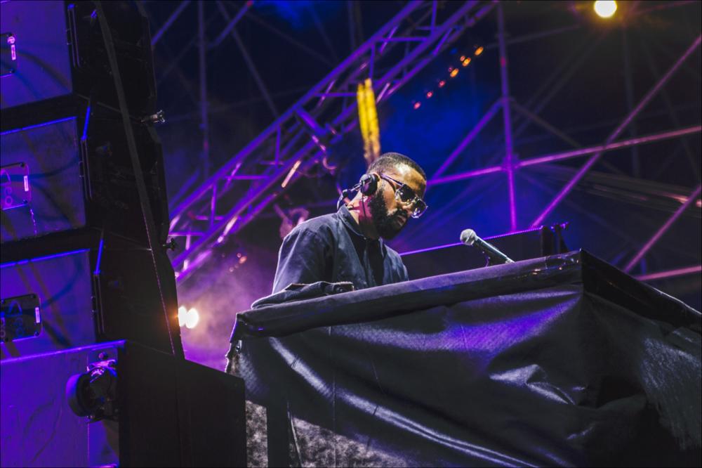 L’edizione 2017 del "VIVA" Festival intende regalare notti magiche alla Valle d’Itria e al pubblico pugliese, nazionale e internazionale. Tra i protagonisti di spicco di questa edizione troviamo Nicolas Jaar (live), Dj Shadow, Madlib, Todd Terje, Ghali, Lorenzo Senni, Kelly Lee Owens, Jolly Mare e Populous (e altri) si aggiungono John Talabot, Rroxymore, Don’t DJ, Jolly Mare, Zippo e Fides. Oltre agli show, ha ospitato una serie di incontri condotti da Carlo Pastore, storico presentatore radiofonico di Babylon su Rai Radio 2, nonché direttore artistico di MI AMI Festival....