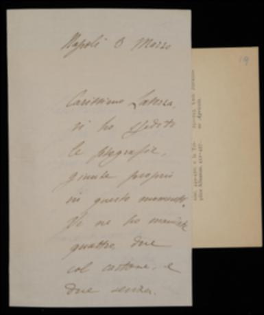 Nella lettera, Angelina Zampanelli comunica a Giovanni Laterza di avergli spedito alcune foto.