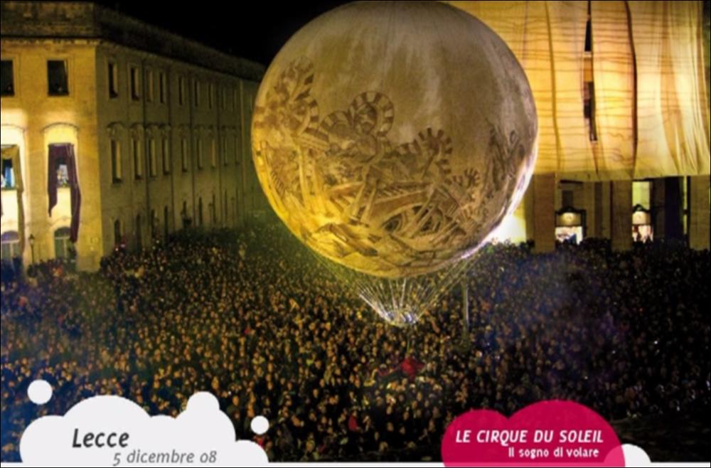 Il video in oggetto nasce in seguito all'omonimo progetto Puglia Night Parade, tre spettacolari ed uniche notti bianche promosse dall'Assessorato al Turismo della Regione Puglia ed organizzate da Teatro Pubblico Pugliese tra il 5 e 7 dicembre del 2008. Una organizzazione che ha cercato di miscelare insieme artisti internazionali con la storia e le tradizioni di una terra antica come la Puglia. Un grande evento, unico nel suo genere, che hanno reso protagoniste le piazze, i centri storici e i siti archeologici del territorio pugliese, compresi i capoluoghi e i siti Unesco, Castel del Monte ed Alberobello. Lo slideshow raccoglie e documenta, attraverso significativi scatti, i molteplici spettacoli, concerti, performance musicali ed artistiche ispirate alla storia, all'arc...
