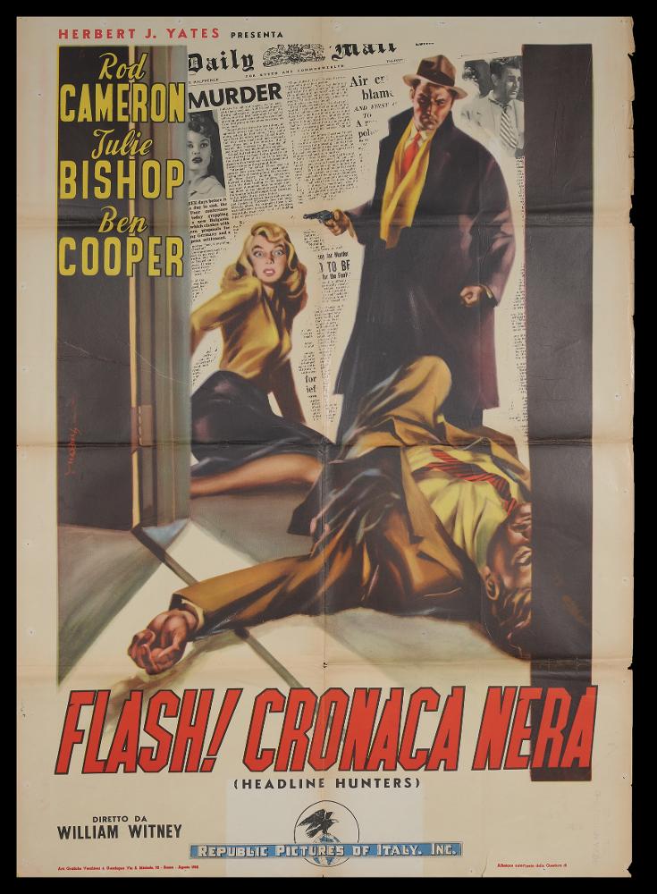 L'immagine riproduce uno dei manifesti conservati presso la Mediateca Regionale Pugliese (vedi Note). Si tratta della versione grafica realizzata per il film "Flash! Cronaca nera", a firma di Symeoni. Noto per essere uno dei pittori di cinema più prolifici, Sandro Symeoni si distinse per una grande pittoricità, un gusto originale basato sulla bellezza formale, soprattutto femminile, e più tardi per composizioni moderne basate su ritmi spezzati e drammatici. Realizzata a metà degli anni '50, il manifesto in oggetto si caratterizza per una composizione molto originale, in cui l'intera scena domina tutto lo spazio e si arricchisce di un fondo che rappresenta un quotidiano in cui la parola "murder" (omicidio) identifica l'ambientazione thriller del film. Le forme morbide ch...