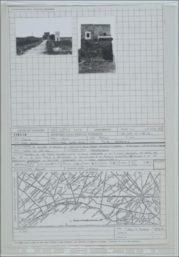 La scheda in oggetto è parte del volume “Censimento delle opere fortificate in Puglia”, risultato dell'attività promossa dalla Regione Puglia tra il 1981 e il 1982, per individuare e descrivere le principali costruzioni in muratura presenti nel territorio. Composta da due fogli sciolti, è redatta dall'architetto F. Danese il 25 settembre 1981. La masseria Torre Nuova è situata a Nardò in provincia di Lecce, in zona rurale. La masseria risale probabilmente al XVI secolo e presenta due torri di periodi differenti: una di epoca normanna ed una struttura posticcia addossata all’originaria databile al XVI secolo. La struttura muraria è composta da conci squadrati in pietra locale e tessitura regolare.