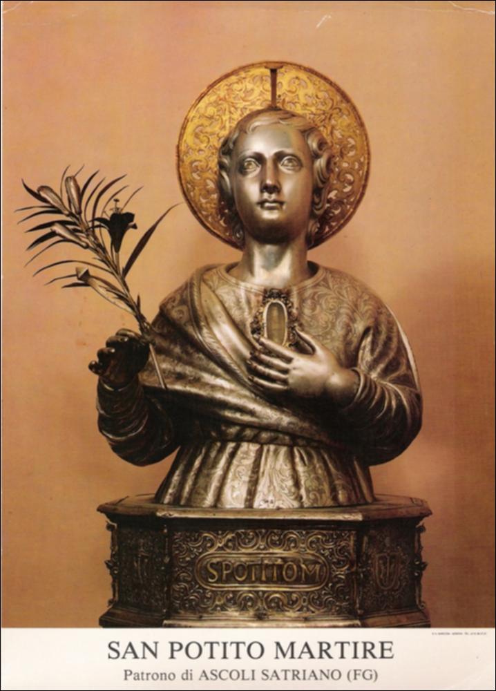 <div class="ql-editor"><div>Fotografia del busto argenteo reliquiario di San Potito, realizzato nel 1654. Il busto, finemente cesellato, custodisce al suo interno le reliquie del santo – inizialmente un dito, poi anche un braccio – e lo raffigura con il chiodo conficcato nella testa, simbolo del suo martirio. Viene portato in processione durante le celebrazioni patronali ad Ascoli Satriano, rappresentando il legame profondo della comunità con il proprio patrono.</div><div><br></div><div>La festa patronale di <strong>San Potito</strong> è una delle celebrazioni più importanti per la comunità di Ascoli Satriano. Si svolge due volte l’anno: il <strong>14 gennaio</strong>, giorno del <em>dies natalis</em> del santo, e nella seconda deca...