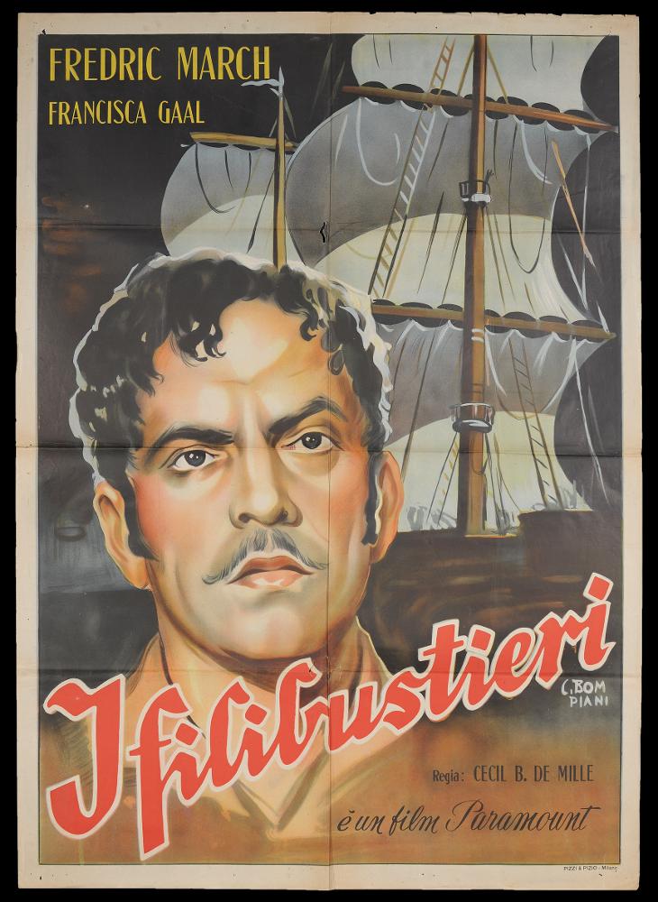 L'immagine riproduce uno dei manifesti conservati presso la Mediateca Regionale Pugliese (vedi Note). Si tratta del manifesto del film "I filibustieri", che porta la firma di C. Bompiani. Si potrebbe attribuire al pittore romano Carlo Ludovico Bompiani, autore di ritratti, nature morte e paesaggi, formatosi presso le Accademie di Francia e Inghilterra. Nel 1935 iniziò la sua attività come cartellonista per il cinema prima presso il Consorzio EIA, poi come direttore per l'ufficio pubblicità della Generalcine; dopo la guerra riprese l'attività artistica stringendo collaborazioni con un gruppo di intellettuali, fra cui Federico Fellini e Guglielmo Guasta Veglia. La sua produzione fu intensa e in continua evoluzione artistica, anche nei manifesti cinematografici. La composi...