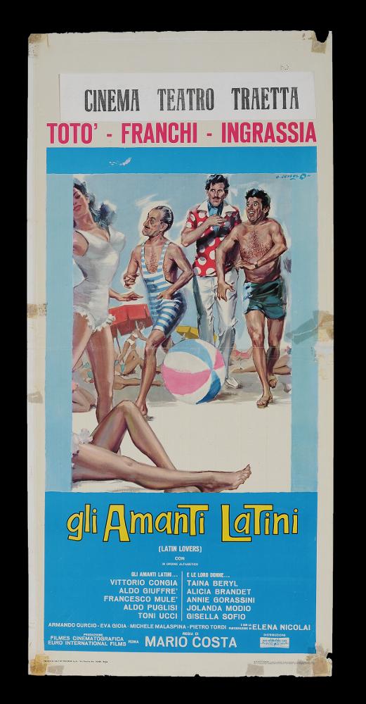 L'immagine riproduce uno dei manifesti conservati presso la Mediateca Regionale Pugliese (vedi Note). Si tratta della locandina del film "Gli amanti latini (Latin Lovers)", la cui composizione grafica è a firma del pittore veneto Angelo Cesselon. Considerato uno dei pittori di cinema più originali, Cesselon è contraddistinto da uno stile fatto di un cromatismo vibrante e dinamico. Nei suoi lavori per il grande schermo, ha sempre prediletto l'uso di tocchi sfumati e leggeri, con contrasti di colore forti e contemporanei. Ma è indubbio che Cesselon fu influenzato, per le opere maggiori, anche da una certa tradizione pittorica veneta che guarda ad artisti come Tiziano e Tiepolo, fino a Giovanni Boldini, soprattutto nelle composizioni diagonali. Tutta la sua produzione, anc...