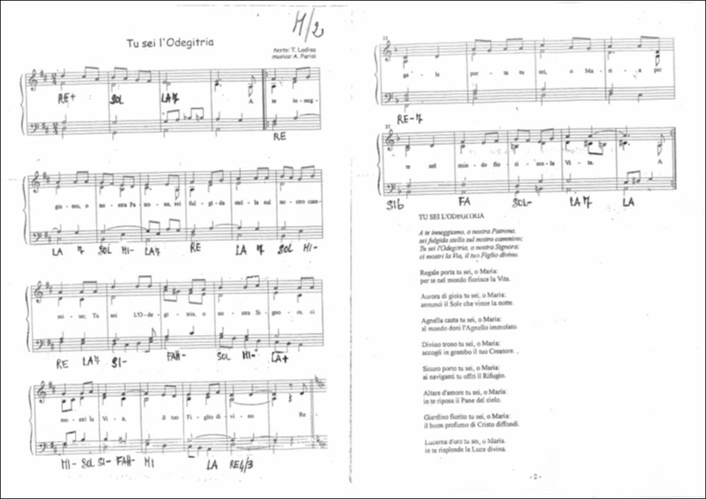 <div class="ql-editor"><div>Il canto <strong>“Tu sei l’Odegitria”</strong> è legato alla devozione mariana di Bitritto ed è riferito alla Madonna venerata come <strong>Odegitria</strong>, titolo di origine greca (dal termine <em>Hodēgḗtria</em>, “Colei che indica la Via”).</div><div>L’appellativo richiama un’antichissima iconografia bizantina in cui Maria indica con la mano Gesù Bambino, presentandolo come “la Via” da seguire. Questo titolo è molto diffuso nell’Italia meridionale, soprattutto nelle aree che hanno avuto influssi bizantini.</div><div>Nel contesto di Bitritto, il canto è associato alla devozione verso Santa Maria di Costantinopoli, che iconograficamente rientra ...