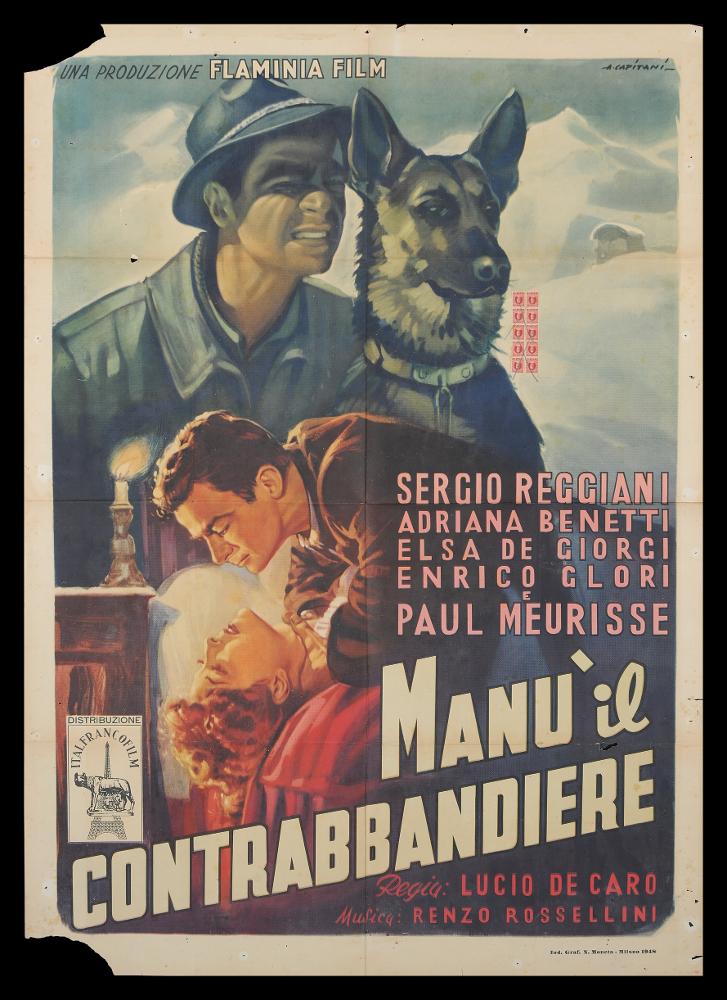 L'immagine riproduce uno dei manifesti conservati presso la Mediateca Regionale Pugliese (vedi Note). Si tratta di una delle versioni grafiche del manifesto del film "Manù il contrabbandiere", la cui illustrazione è a firma di Alfredo Capitani. Pittore di cinema del primo periodo, Capitani fondò uno studio nel 1919 per la realizzazione di manifesti pubblicitari e poi con Luigi Martinati una società per il lancio di pellicole cinematografiche. Il suo stile richiama quello di Ballester, con un uso di colori luminosi e sfumati con effetti di mirabile enfasi pittorica. Le sue rappresentazioni sono sempre originali, grazie all'uso di colori pieni arricchiti dalle loro variazioni cangianti e tonali. Per questa composizione, Capitani occupa lo spazio dipingendo due scene tratt...