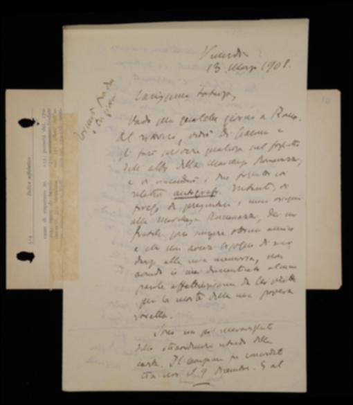 Nella lettera, Benedetto Croce comunica a Giovanni Laterza che di ritorno da Roma gli restituirà i foglietti scritti da lui e da Salvatore Di Giacomo richiesti dalla marchesa Rachele Romanazzi Carducci per il suo album; lamenta poi il ritardo della carta per la ristampa del suo volume di estetica. Suggerisce inoltre all'editore di servirsi dei meno costosi tipografi napoletani per la stampa dei "Classici della filosofia moderna" e di spedire alcuni volumi della collana a Errico Leone per recensioni. Infine gli comunica di avergli inoltrato la richiesta di abbonamento di un liceo di Torino a "La Critica" e lo sollecita a spedirgli tutto l'impaginato del volume di Ferdinando Galiani.