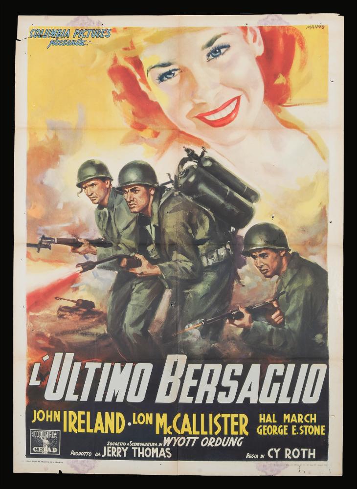 L'immagine riproduce uno dei manifesti conservati presso la Mediateca Regionale Pugliese (vedi Note). Si tratta di una delle versioni grafiche per il manifesto del film drammatico "L’ultimo bersaglio" del 1953 per la regia di Cy Roth. La firma che leggiamo sul lato a destra appartiene all’illustratore Manno (Manno Dante) pittore formatosi all'Accademia di Belle Arti, dove fu allievo di Duilio Cambellotti. Questo influenzerà la sua carriera, dedicandosi totalmente alla pittura di cinema, sua grande passione fino alla crisi degli anni '70. L'uso degli acquerelli e della tempera, di colori compatti e pastosi rendono le sue figure ben definite e morbide, unendo un certo stile classico e accademico ad una grafica moderna. Manno, come molti altri pittori dell'epoca dediti all...