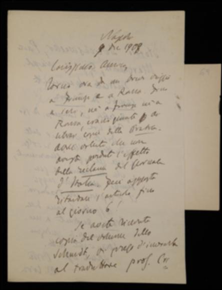 Nella lettera, Benedetto Croce chiede a Laterza chiarimenti sulla mancata spedizione del suo volume della “Pratica” ai librai di Firenze e Roma, del medesimo volume richiede le copie che gli sono destinate e annuncia la prossima restituzione delle bozze del volume di Arturo Labriola. Inoltre Croce sollecita l'editore a spedire la copia del volume di Ferdinand J. Schmidt al traduttore Cristoforo Derichsweiler, a stabilirne il compenso e a pregarlo di inviare allo stesso Croce un saggio del suo lavoro.
