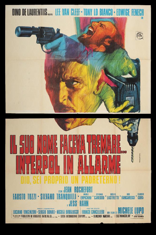 L'immagine riproduce uno dei manifesti conservati presso la Mediateca Regionale Pugliese (vedi Note). Si tratta del manifesto del film "Il suo nome faceva tremare... Interpol in allarme", la cui composizione artistica è a firma di Ermanno Iaia. Romano di nascita, si forma all'Accademia di Belle Arti. Nel 1959, inizia la sua collaborazione con lo Studio Favalli e in seguito stringe sodalizi con diverse case di distribuzione italiane e americane, producendo a ritmi velocissimi centinaia di lavori, per poi dedicarsi in seguito a lavori artistici in campo televisivo ed editoriale, come per le copertine dei gialli Mondadori. Artista dall'approccio moderno, Iaia sperimentò differenti tecniche pittoriche e colori, anche fluorescenti. Per questo manifesto ad esempio, realizza u...