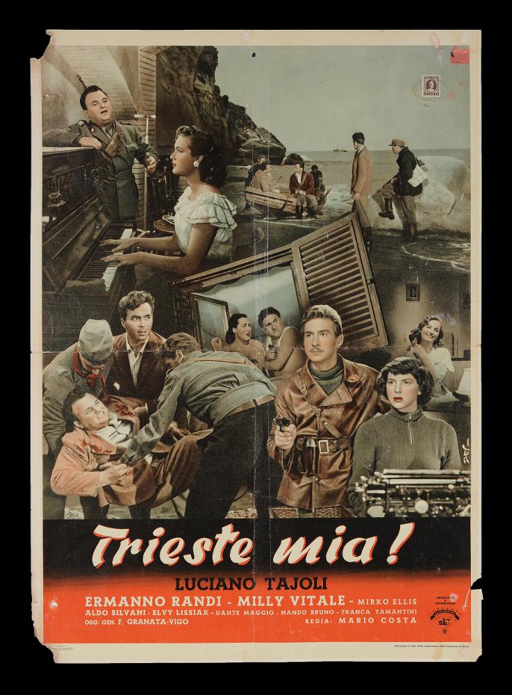 L'immagine riproduce uno dei manifesti conservati presso la Mediateca Regionale Pugliese (vedi Note). Si tratta di una delle versioni grafiche della fotobusta verticale realizzata per il film "Trieste mia!", film italiano del 1952, conosciuto anche come "Trieste del mio cuore". L'illustratore qui è identificato come Dep. o Des., come si evince dalla firma sul fianco destro. Sembra richiamare lo stile del più noto Francesco Fiorenzi, artista che per primo anticipò il linguaggio grafico e fotografico attraverso la realizzazione di collage con ritratti e scene prese dal film e l'inserimento di elementi pittorici usati per unire le immagini sparse nello spazio del manifesto. Anche qui si ritrova un collage di belle fotografie di scena, unite a creare un insieme armonioso, s...