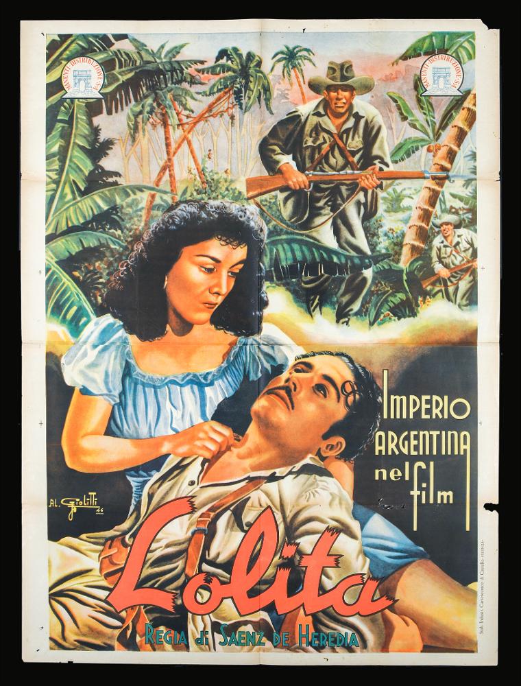 “Lolita” (titolo originale Bambú) è un film storico spagnolo del 1945 diretto da José Luis Sáenz de Heredia, su sceneggiatura di Joaquín Goyanes e Adolfo Torrado, e interpretato da Imperio Argentina. È ambientato nel 1898 durante la guerra d'indipendenza cubana.
Il manifesto cinematografico, realizzato nel 1946, è firmato da Al. Giolitti (Alberto Giolitti), celebre fumettista a livello internazionale. La sua carriera di disegnatore lo portò dall’Italia all’America dove viaggiò parecchio e perfezionò il suo stile, collaborando con editori importanti come la King Features e successivamente la Western Publishing. Dopo anni di lavoro in America tornò in Italia, a Roma, dove fondò lo Studio Giolitti. Durante il suo percorso artistico disegnò anche scenografie e manifesti per...