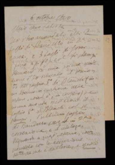 Dopo aver inviato a Bari, insieme ad alcuni fogli dei volumi di Matteo Bandello, Carlo Gozzi, Luigi Blanch, il catalogo degli Scrittori d'Italia rivisto anche da Benedetto Croce, Fausto Nicolini avvisa Giovanni Laterza di essere l'unico a poter correggerne le bozze, non dovendosene spedire copia ad Achille Pellizzari; sollecita l'ulteriore composizione del volume del Blanch e l'invio dei fogli già tirati ad Amedeo Giannini perché compili l'indice dei nomi; chiede di poter ricevere alcuni fogli de “La scienza nuova” di Giambattista Vico tirati dalla tipografia Giannini. Accusando poi ricezione da parte dell'Archivio di Stato di Napoli di alcuni volumi e relativa quietanza, il Nicolini invita l'editore barese a spedire in futuro più volumi insieme, addebitandone i costi a...