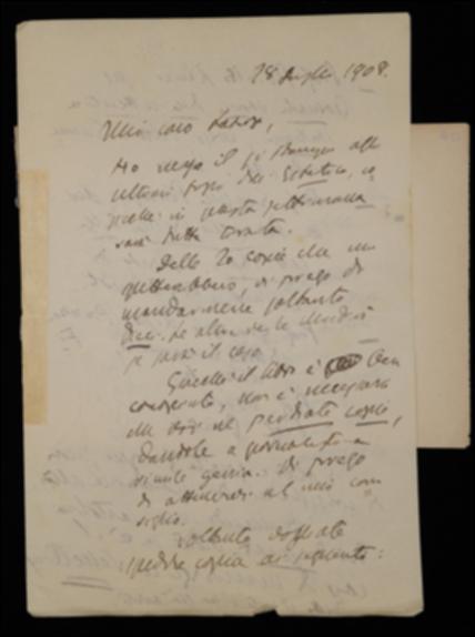 Nella lettera Croce comunica a Laterza di aver licenziato per la stampa il suo volume di estetica, pregandolo di spedirne copia ad alcuni indirizzi; comunica inoltre di allegare due cartoline, una delle quali di Emile Duprat, cui suggerisce di inviare eventualmente copia del volume di Friedrich W.J. Schelling. Informa poi l'editore di aver chiesto a Giovanni Gentile un elenco di spedizione per il volume “Da Socrate a Hegel. Nuovi saggi di critica filosofica” di Bertrando Spaventa, di aver cominciato ad inviare in tipografia il manoscritto del proprio volume di filosofia della pratica e di volersi accordare con Fausto Nicolini, curatore del volume di Ferdinando Galiani. Infine segnala alcune modifiche agli elenchi di spedizione de "La Critica".