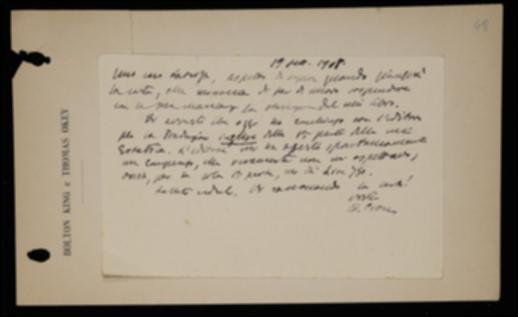 Nella cartolina, Benedetto Croce chiede a Giovanni Laterza di essere informato dell'arrivo della carta per il suo volume di filosofia della pratica e lo informa di aver accordato la traduzione inglese del volume di estetica.