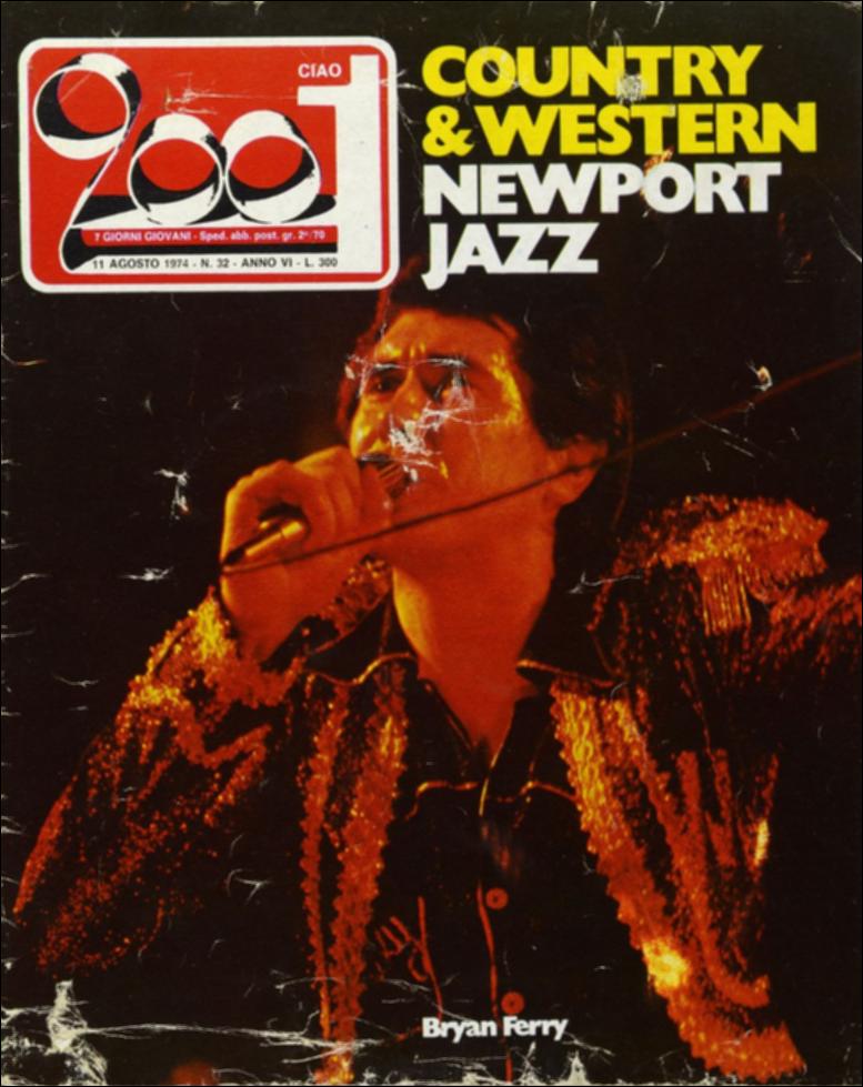 La risorsa in oggetto fa parte dei documenti editoriali selezionati dal Fondo MEM in occasione dell’esposizione "Sulle tracce di David Bowie. L’uomo delle stelle nelle riviste musicali italiane dagli anni ’70 ai ’90" curata da Claudia Attimonelli (Università degli Studi di Bari Aldo Moro, MEM, Future in Research). È un viaggio nel passato che mostra in che modo l’artista fu presentato e rappresentato in uno dei principali medium dell’epoca: le riviste musicali. Nello specifico il documento digitale riporta, oltre la copertina della rivista, la pagina esposta nel percorso di visita. A pagina 21, l'articolo a firma di Renato Marengo commenta l'opera d'arte di Guy Peellaert intitolata "Diamond dogs". L'artista offre la sua visione ironico-satirica del mondo del rock e ama ...