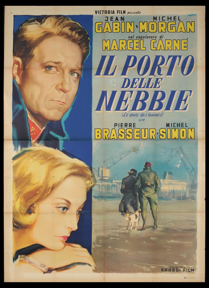 L'immagine riproduce uno dei manifesti conservati presso la Mediateca Regionale Pugliese (vedi Note). Si tratta di una delle versioni grafiche del manifesto del film "Il porto delle nebbie", a firma di Manno (Dante Manno). Formatosi all'Accademia di Belle Arti, dove fu allievo di Duilio Cambellotti, è stato un grande artista e pittore di cinema. Questo influenzerà la sua carriera, dedicandosi totalmente alla pittura di cinema, sua grande passione fino alla crisi degli anni '70. L'uso degli acquerelli e della tempera, di colori compatti e pastosi rendono le sue figure ben definite e morbide, unendo un certo stile classico e accademico ad una grafica moderna. Manno, come molti altri pittori dell'epoca dediti alla pittura per manifesti, si fece interprete per il cinema ita...