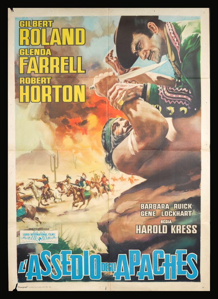 L'immagine riproduce uno dei manifesti conservati presso la Mediateca Regionale Pugliese (vedi Note). Si tratta, nello specifico di una delle versioni grafiche del manifesto del film “L'assedio degli Apaches”, del 1952 per la regia di Harold F. Kress. La firma che si legge è dell’illustratore Lorenzo Nistri (Enzo Nistri) come si legge sul lato sinistro. Pittore romano che realizzò migliaia di manifesti per il cinema, Nistri si contraddistinse per un linguaggio maturo, uno stile semplice ed elegante che «si presta a raccontare ogni storia» (Baroni, 2018). Molti suoi lavori infatti si riconoscono per il tratto raffinato, ma al tempo stesso dalla forte intensità costruttiva data anche da un sapiente uso dei colori netti e spesso contrastanti. In questa composizione notiamo...