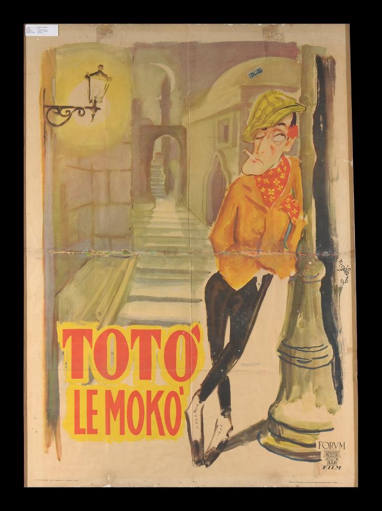 “Totò le Mokò” è un film del 1949 diretto da Carlo Ludovico Bragaglia, su sceneggiatura di Dino Maiuri, Vittorio Metz e Furio Scarpelli ed interpretato come protagonista da Totò. Il film è una sorta di seguito parodistico del film del 1937 Il bandito della Casbah (Pépé le Moko) di Julien Duvivier.
Il manifesto cinematografico è firmato dal celebre Rinaldo Gèleng, artista romano eclettico che intraprende la sua carriera grafica e pittorica negli anni ’40, per lavorare anche a Parigi nel decennio successivo, e poi tornare a Roma. L’atmosfera dei suoi dipinti è spesso surreale, la sua tecnica fresca e pittorica. Da non dimenticare le sue doti da grande ritrattista che rintracciamo in maniera evidente su questo manifesto con Totò in primo piano.
Il manifesto originale è con...