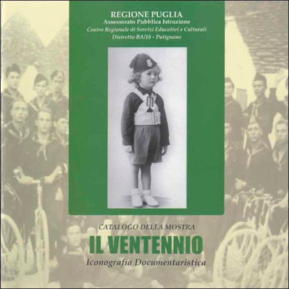 Il catalogo in oggetto è parte della grande raccolta denominata “Libri di Puglia”, progetto di digitalizzazione a cura di Nicola Pergola che ha lo scopo di rendere fruibile la produzione editoriale dei Centri regionali di servizi educativi e culturali e degli Assessorati alla cultura e alla Pubblica Istruzione della Regione Puglia, dal 1968 agli anni 2000. "Il Ventennio: iconografia documentaristica" è il titolo del catalogo realizzato dal CRSEC del distretto BA/18 in occasione della mostra dedicata al ventennio fascista,  periodo storico che ha segnato e reso caratterizzanti i costumi e modi di vita di quella zona della Puglia compresa tra i comuni di Putignano, Alberobello, Castellana Grotte, Locorotondo, Noci e Turi.