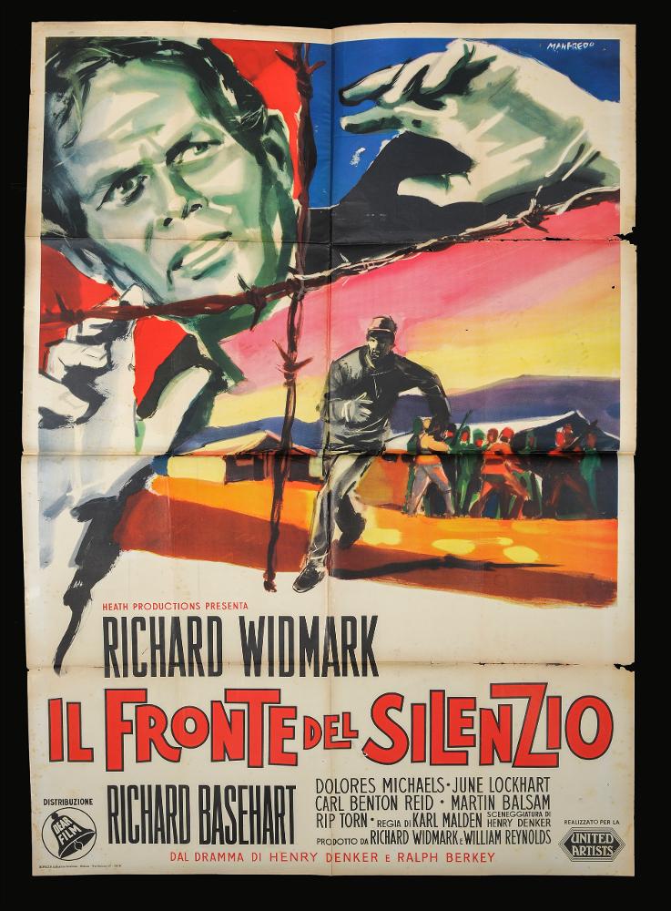 L'immagine riproduce uno dei manifesti conservati presso la Mediateca Regionale Pugliese (vedi Note). Si tratta del manifesto del film " fronte del silenzio" del 1957 per la regia di Karl Malden. La grande illustrazione è a firma di Acerbo Manfredo (Manfredo) abruzzese di nascita ma formatosi a Roma all'Accademia di Belle Arti. La sua carriera lavorativa lo vede insegnante di pittura, grafico e illustratore per il cinema. Il suo stile è contraddistinto da un segno grafico espressionista, dall'accostamento del nero a colori accesi e da una composizione fatta di macchie e pennellate rapide, molto contemporanee, che certamente lo distingueranno dagli altri pittori di cinema, rendendolo inequivocabilmente riconoscibile. Le forme delle figure e dei personaggi sono così volut...