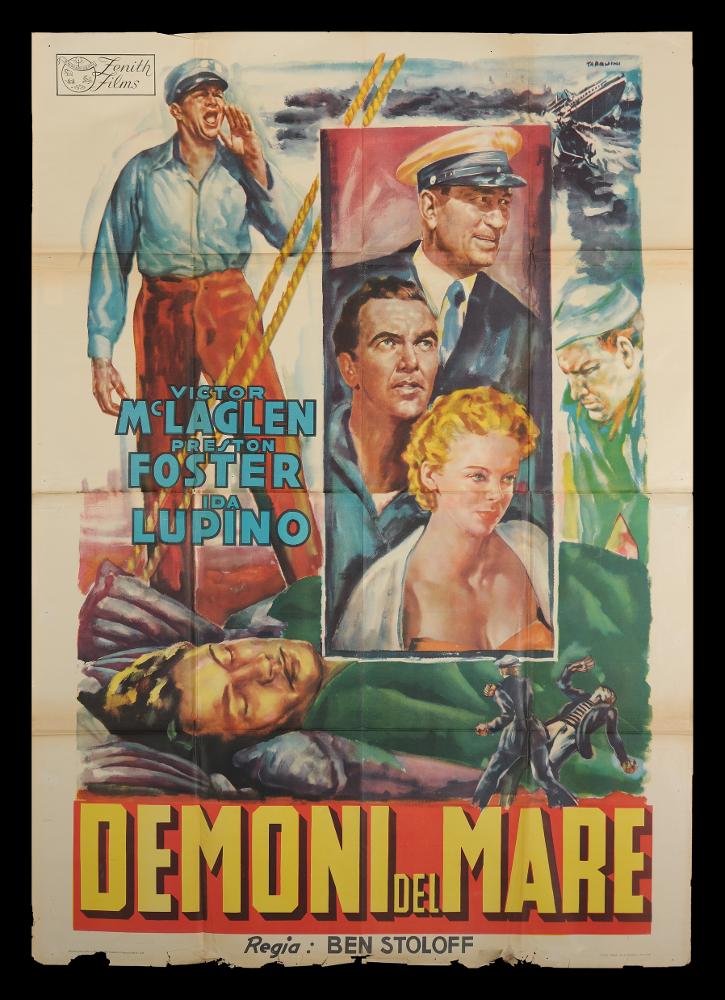 L'immagine riproduce uno dei manifesti conservati presso la Mediateca Regionale Pugliese (vedi Note). Si tratta del manifesto del film in bianco e nero "I demoni del mare” del 1937, per la regia di Benjamin Stoloff. La firma che si legge in alto a destra, è dell’illustratore Tarquini (Tarquini Paolo). "Pittore non Pittore" come lui stesso si definì, fu un artista che condivise la sua arte con il padre Sabatino ed i fratelli Luigi e Glauco. Per il suo stile inconfondibile e identitario, Tarquini predilesse l'utilizzo di una pittura sfumata e policroma, tipica degli anni Trenta, dando risalto maggiormente ai colori pastello miscelati a contrasto tra loro che avevano un loro linguaggio “significante”, a concepimento di un'arte che «suggerisce atmosfere livide dai risvolti ...
