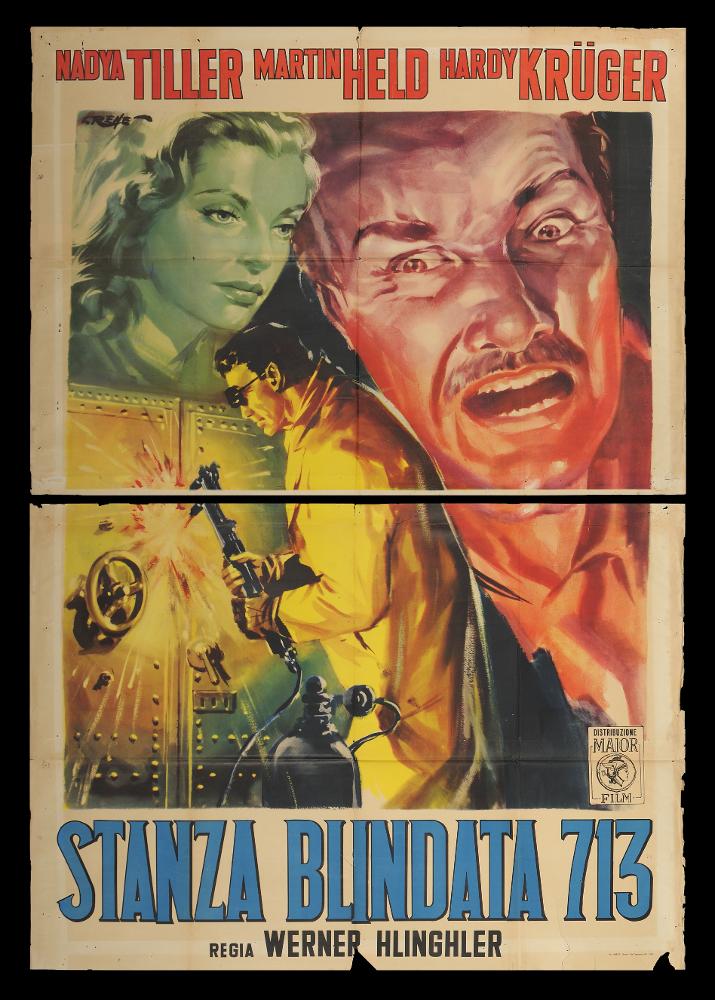 L'immagine riproduce uno dei manifesti conservati presso la Mediateca Regionale Pugliese (vedi Note). Si tratta di una delle versioni grafiche del manifesto del film “Stanza blindata 713” a firma di Renato Casaro, tra i maggiori rappresentanti della grafica e del manifesto del secondo dopoguerra. Nello specifico questo manifesto è da annoverarsi tra le prime illustrazioni per il cinema, come si evince dalla firma, posta in alto a sinistra, C. Renè utilizzata agli esordi per poi essere sostituita dalla ben più nota R. Casaro. Tra gli artisti presi a modello da Casaro vi è Angelo Cesselon, il primo pittore ad utilizzare, per i manifesti cinematografici, un nuovo linguaggio che dà maggiore importanza ad una grande scena, ad un ritratto per raccontare una storia. Casaro è n...