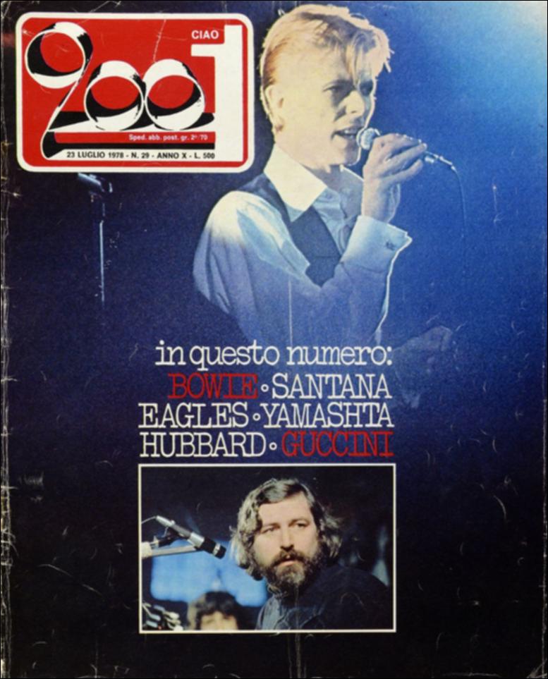 La risorsa in oggetto fa parte dei documenti editoriali selezionati dal Fondo MEM in occasione dell’esposizione "Sulle tracce di David Bowie. L’uomo delle stelle nelle riviste musicali italiane dagli anni ’70 ai ’90" curata da Claudia Attimonelli (Università degli Studi di Bari Aldo Moro, MEM, Future in Research). È un viaggio nel passato che mostra in che modo l’artista fu presentato e rappresentato in uno dei principali medium dell’epoca: le riviste musicali. Nello specifico il documento digitale riporta, oltre la copertina della rivista, le pagine esposte nel percorso di visita. Da pagina 34 a pagina 37 ritroviamo un servizio intero dedicato a Bowie, con poster allegato e una lunga intervista condotta da Aldo Bagli in occasione dell'uscita del nuovo album del cantant...