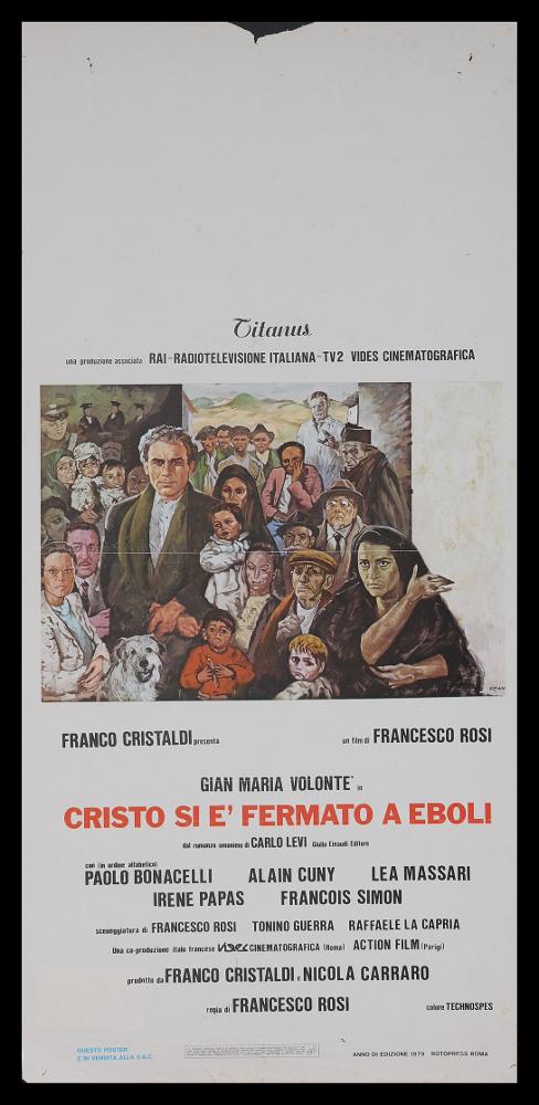 L'immagine riproduce uno dei manifesti conservati presso la Mediateca Regionale Pugliese (vedi Note). Si tratta di una delle versioni grafiche della locandina di "Cristo si è fermato ad Eboli", realizzata anche per il manifesto da Ermanno. Nonostante non ci siano informazioni a riguardo, l'artista rivela un gusto contemporaneo e personale nella realizzazione di quest'opera, sullo stile che ricorda Guttuso. Il manifesto infatti si osserva come un dipinto del Novecento, una "fotografia storica" emblema di un periodo e di una comunità, rappresentate in un film che segnò a suo modo la storia del cinema italiano. Tra i tanti personaggi anonimi, simbolo del popolo di un Sud arretrato e superstizioso, spiccano i ritratti di Gian Maria Volontè, Lea Massari, Irene Papas....