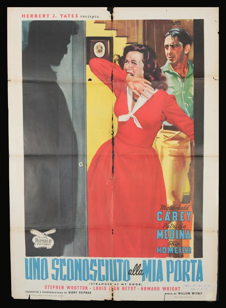 L'immagine riproduce uno dei manifesti conservati presso la Mediateca Regionale Pugliese (vedi Note). Si tratta di uno dei manifesti del film “Uno sconosciuto alla mia porta” del 1956 per la regia di William Witney a firma dell'illustratore Enzo Nistri, pittore romano che firmò migliaia di manifesti per il cinema,  contraddistinguendosi per un linguaggio maturo, uno stile semplice ed elegante che «si presta a raccontare ogni storia» (Baroni, 2018). Molti suoi lavori infatti si riconoscono per il tratto raffinato, ma al tempo stesso dalla forte intensità costruttiva data anche da un sapiente uso dei colori netti e spesso contrastanti, che aiutano a ben definire le figure e le scene descritte. In questa composizione, inoltre, ritroviamo l’attenzione di Nistri per i volumi...
