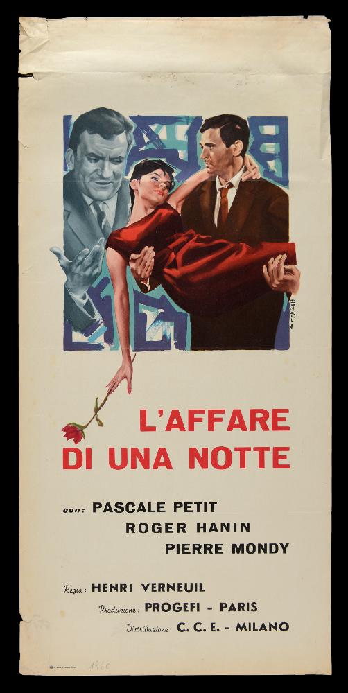 “L’affare di una notte” (titolo originale “L'affaire d'une nuit”) è un film francese del 1960 diretto da Henri Verneuil, su sceneggiatura di Jean Aurenche, Henri Jeanson e Alain Moury. Nel cast ricordiamo Pascale Petit, Roger Hanin, Pierre Mondy, Robert Dalban.
La locandina cinematografica è opera dell'artista Donelli, che realizza una composizione di grande effetto grafico e narrativo, basata su campiture di colore vivaci e giochi chiaroscurali molto decisi. Sulla scena i tre protagonisti, colori caldi per la bellissima Christine raffigurata tra le braccia di Michel e alle loro spalle il grande volto di Antoine, dipinto a tinte fredde.
Donelli dà prova della sua modernità artistica e compositiva, ricca di linee grafiche rapide ed elementi significativi dal forte impatt...