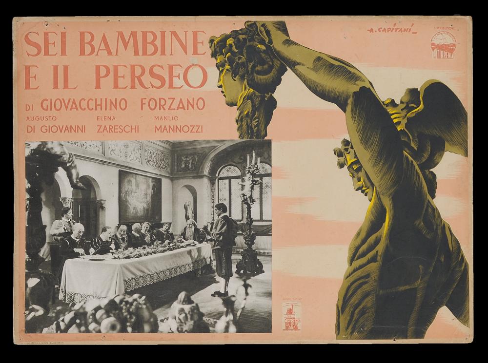 L'immagine riproduce uno dei manifesti conservati presso la Mediateca Regionale Pugliese (vedi Note). Si tratta di una delle fotobuste del film "Sei bambine e il Perseo", la cui illustrazione è a firma di Alfredo Capitani. Come di consueto, la fotobusta presenta una scena tratta dal film, qui ordinatamente incorniciata dall'immagine pittorica di Capitani. Bella e fedele la riproposizione della scultura "Perseo con la testa di Medusa", opera bronzea rinascimentale eseguita da Benvenuto Cellini a metà del XVI secolo, oggi tra le statue più famose presenti nella Loggia dei Lanzi, in Piazza della Signoria a Firenze. Nella realizzazione del suo Perseo, Capitani mostra padronanza nel disegno accademico e un certo sguardo verso il classicismo delle forme, esaltando la figura i...