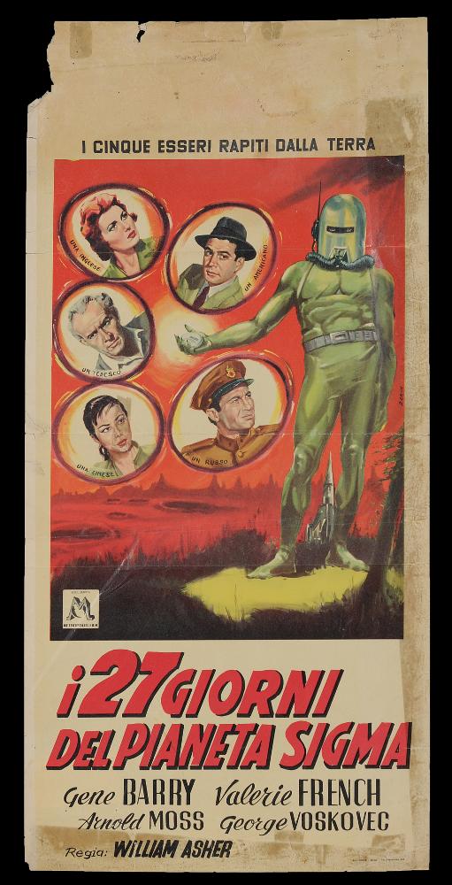 L'immagine riproduce uno dei manifesti conservati presso la Mediateca Regionale Pugliese (vedi Note). Si tratta della locandina del film "I 27 giorni del pianeta Sigma", la cui composizione grafica è a firma di Barin. Il pittore sfrutta lo spazio della locandina per realizzare un'illustrazione piuttosto insolita e giocosa, in cui le 'bolle' hanno una funzione attrattiva e informativa, con i ritratti degli attori e i rispettivi ruoli nel film. Su uno sfondo rosso fuoco, che delinea con pennellate sfumate un pianeta sconosciuto, un extraterrestre a metà tra un alieno e un robot dalle sembianze umane, tiene in pugno le bolle, ovvero i contenitori che l'essere sconosciuto ha consegnato a "i cinque esseri rapiti dalla Terra". Ordinata tutta la composizione, realistici i volt...
