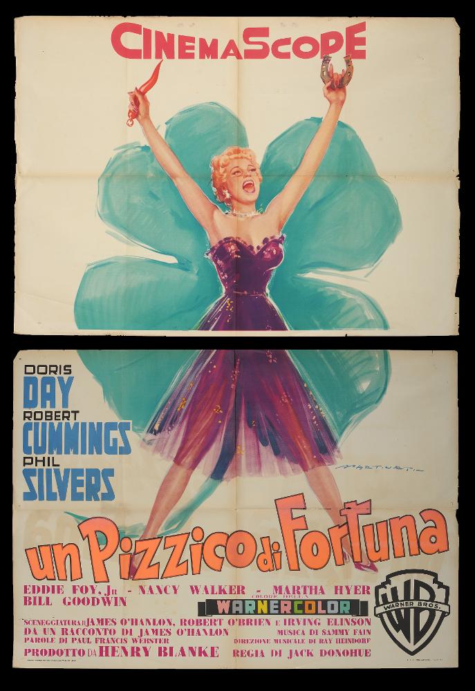 L'immagine riproduce uno dei manifesti conservati presso la Mediateca Regionale Pugliese (vedi Note). Si tratta del manifesto del film "Un pizzico di fortuna", a firma del pittore Martinati. Toscano di nascita, Luigi Martinati può considerarsi uno degli interpreti della prima maniera del manifesto di cinema. Eleganza ed espressione contraddistinguono il suo stile unico. I giochi di contrasto con colori netti delineano tutta la magnifica composizione; qui i colori sono pastello ma decisi (verde chiaro e viola), per dare risalto alla bella figura di Doris Day, rappresentata in un'espressione entusiasta di felicità. Tutta la composizione è ricca di elementi legati alla fortuna (il quadrifoglio, il corno napoletano, il ferro di cavallo) che rendono tutto lo spazio grafico a...
