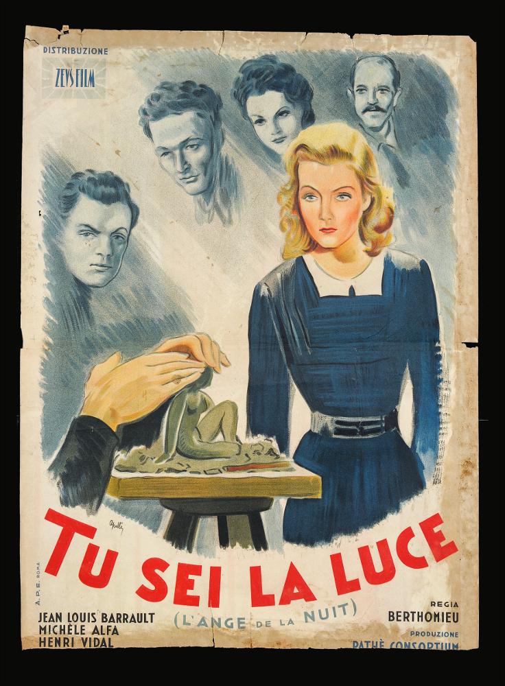 “L'angelo della notte - tu sei la luce” (titolo originale “L’ange de la nuit”) è un film drammatico del 1944 diretto da André Berthomieu, su sceneggiatura di Marcel Lasseaux e André Obey.
Nel cast ricordiamo Henri Vidal, Jean-Louis Barrault, Michèle Alfa, Gaby Andern.
Il manifesto cinematografico è a firma di Apelli, artista non identificato, che realizza un dipinto dalle tinte pastello sui toni freddi dell’azzurro e dai tratti sfumati che rendono l’atmosfera delicata e simbolica. Pur nella semplicità del tratto emerge evidente la cura ritrattistica nella caratterizzazione dei volti dei personaggi.
Il manifesto originale è conservato nell’Archivio della Mediateca Regionale Pugliese....