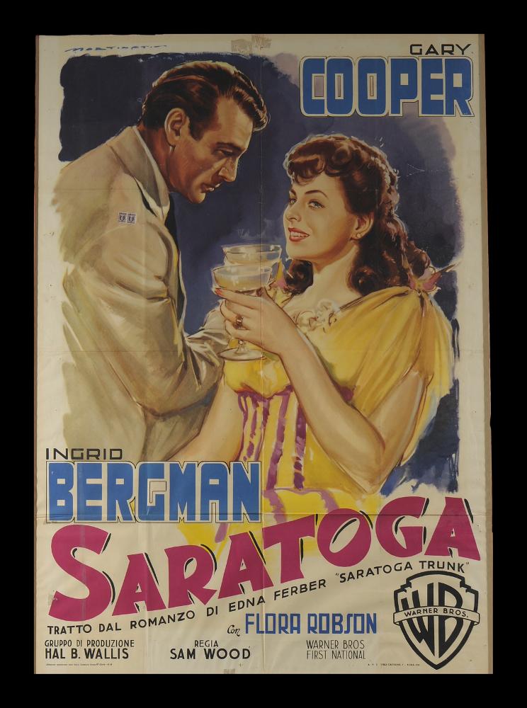 “Saratoga” (Saratoga trunk) è un film del 1945 diretto da Sam Wood, basato sul romanzo omonimo di Edna Ferber del 1941. Gli interpreti principali sono Gary Cooper e Ingrid Bergman.
Il manifesto cinematografico è a firma del celebre pittore di cinema Luigi Martinati. Toscano di nascita, Martinati può considerarsi uno degli interpreti della prima maniera del manifesto di cinema. In questa composizione vediamo le figure dei due protagonisti spiccare sullo sfondo scuro: il suo stile si caratterizza per i giochi di contrasto con colori netti, evidenziati da una luce potente, i volti ritratti sono ricchi di espressione ed intensità, una malinconia velata pervade tutta l'atmosfera.
Il manifesto originale è conservato nell’Archivio della Mediateca Regionale Pugliese....