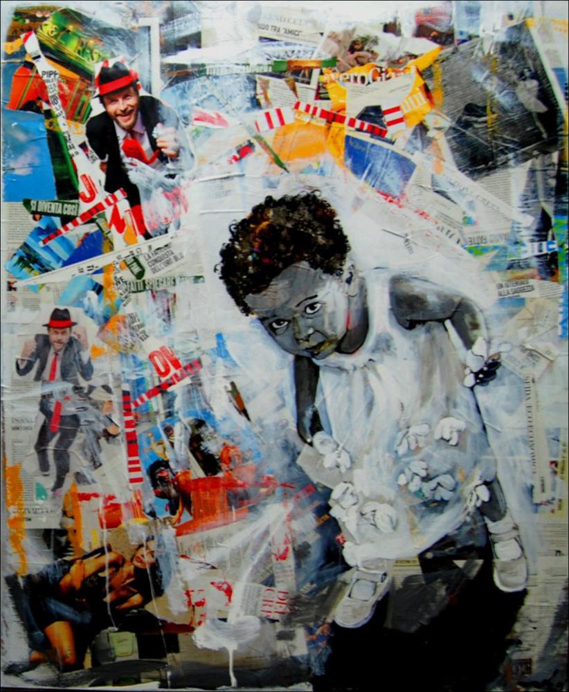 L'opera, riprodotta in formato digitale, è parte della serie “Story” del giovane artista pugliese Vincenzo Mascoli. Le opere di Mascoli seguono da anni il filone contemporaneo del neo-pop, per il quale l'artista si sta distinguendo non solo nel panorama artistico locale, ma anche nazionale. Nelle sue creazioni evidente è l'uso costante e convinto della tecnica mista, basata principalmente sulla commistione tra pittura e collage. Sono i bambini i protagonisti della serie “Story” che raffigura su uno sfondo composto da molteplici e numerosissimi ritagli di giornali: parole, lettere, personaggi della cronaca, della politica e del mondo dello spettacolo, loghi, notizie, ordinati e riutilizzati in modo tale da rendere una visione sfaccettata, caotica e frenetica della vita s...